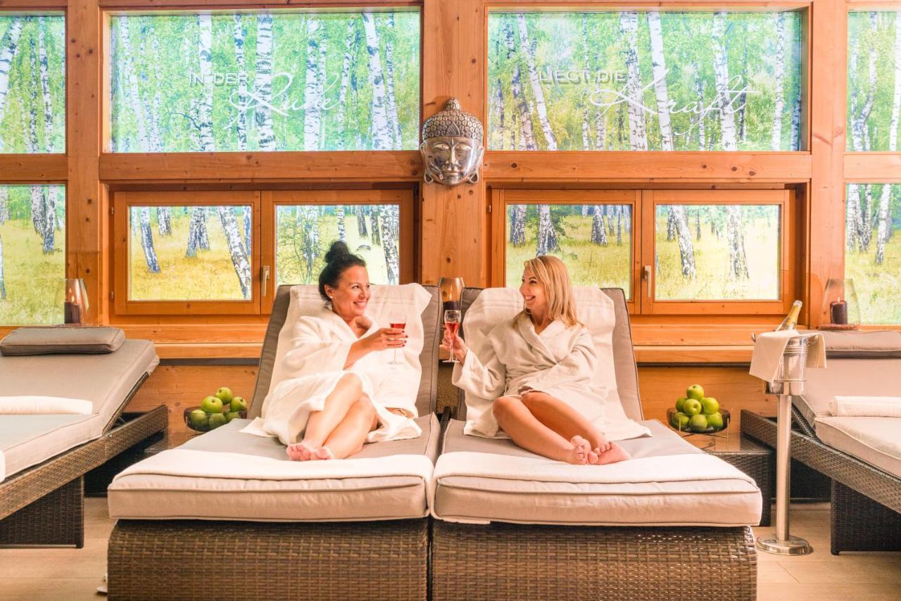 Alpin & Wellness Resort Hotel Ludwig Royal اوبرستوفن المظهر الخارجي الصورة