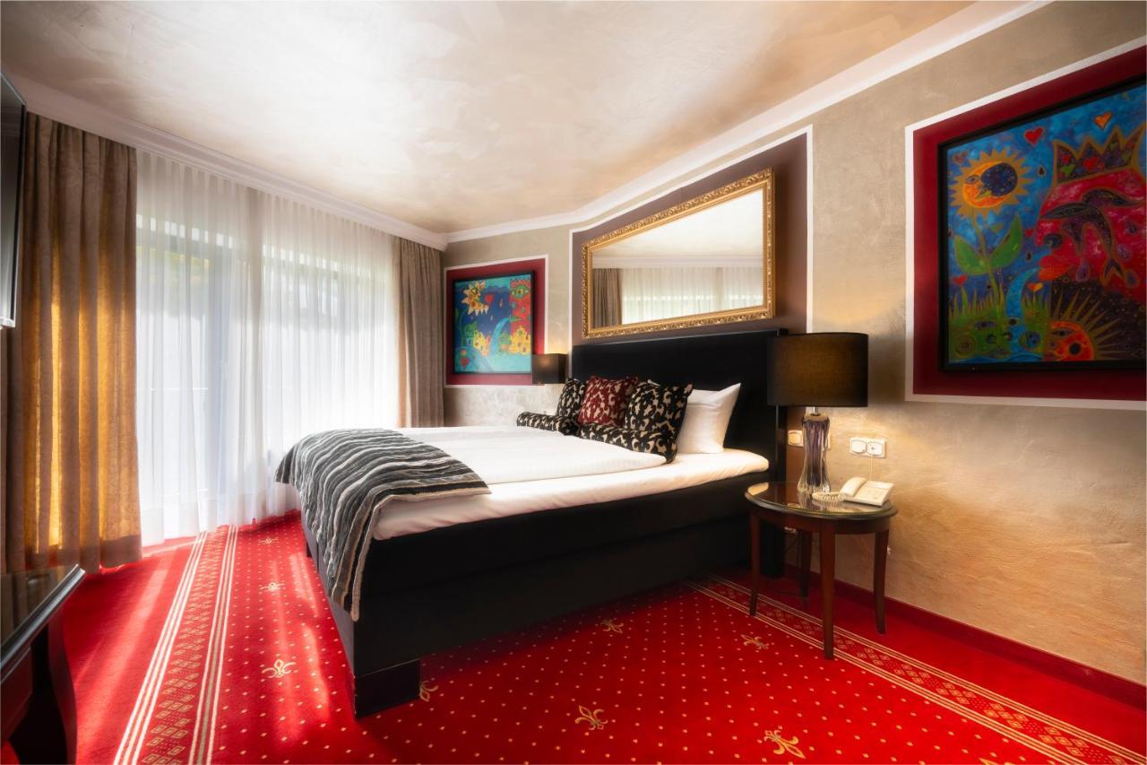 Alpin & Wellness Resort Hotel Ludwig Royal اوبرستوفن المظهر الخارجي الصورة