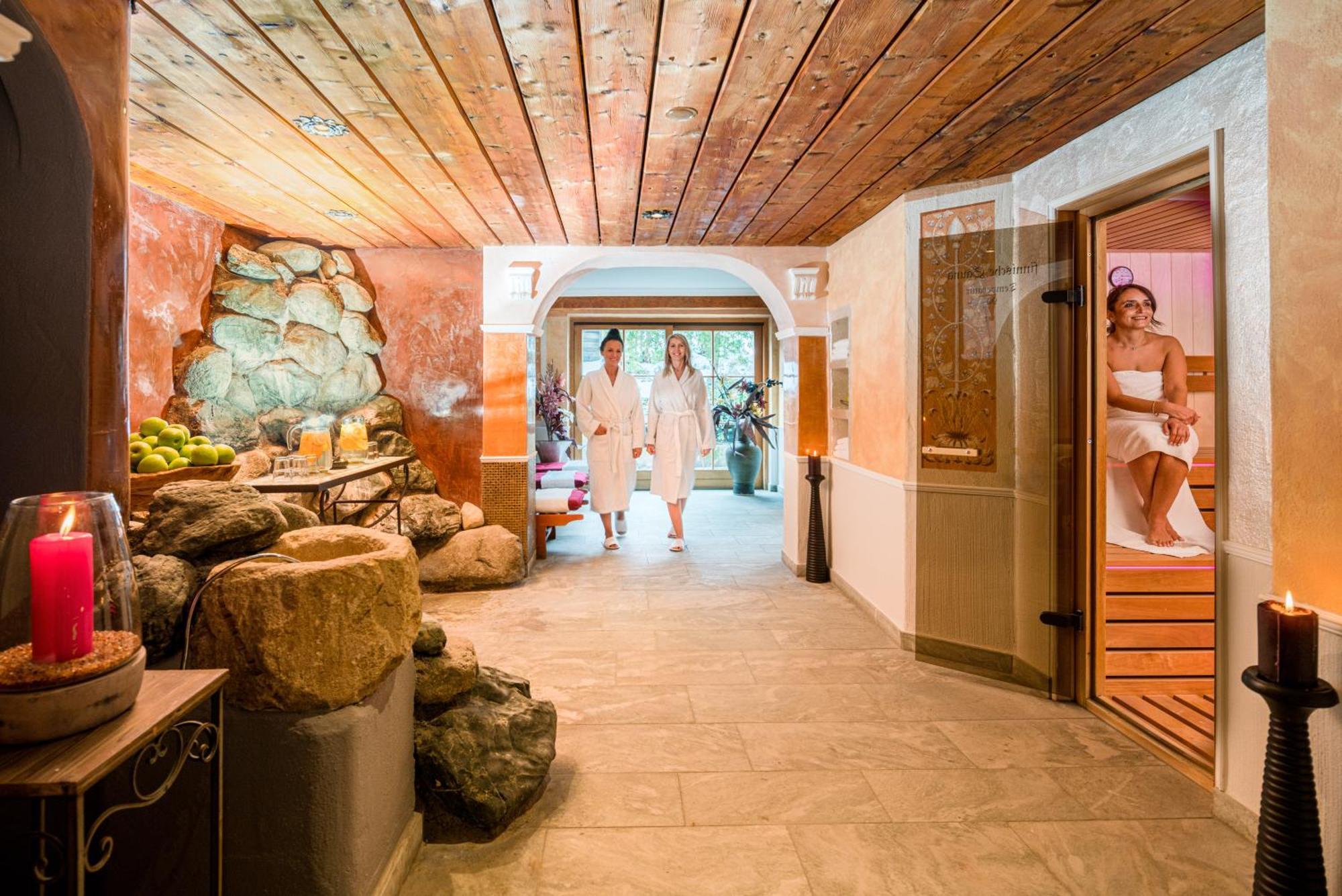 Alpin & Wellness Resort Hotel Ludwig Royal اوبرستوفن المظهر الخارجي الصورة