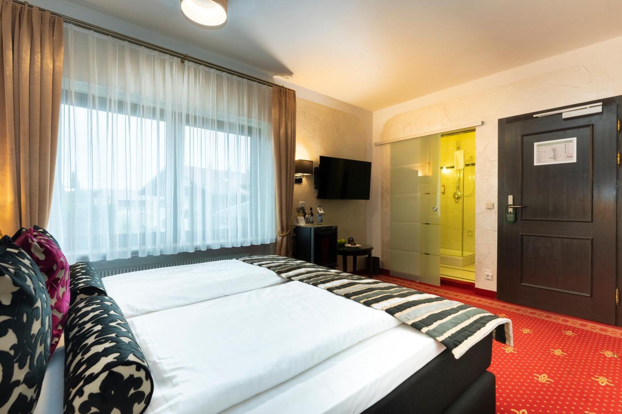 Alpin & Wellness Resort Hotel Ludwig Royal اوبرستوفن المظهر الخارجي الصورة