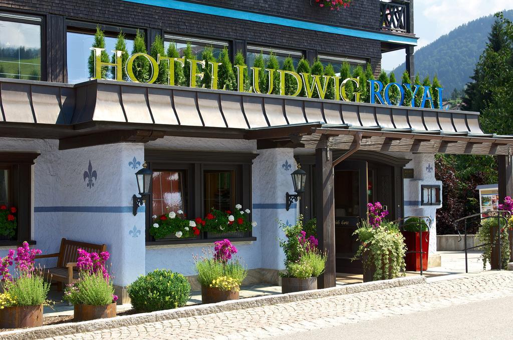 Alpin & Wellness Resort Hotel Ludwig Royal اوبرستوفن المظهر الخارجي الصورة