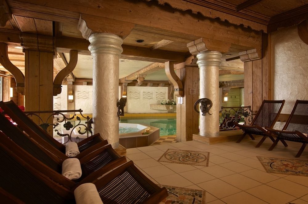 Alpin & Wellness Resort Hotel Ludwig Royal اوبرستوفن المظهر الخارجي الصورة